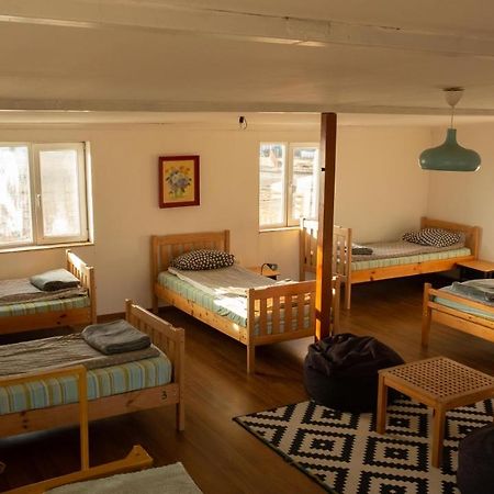 Udabno Hostel Eksteriør billede