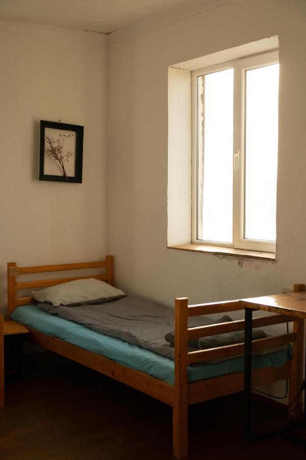 Udabno Hostel Eksteriør billede