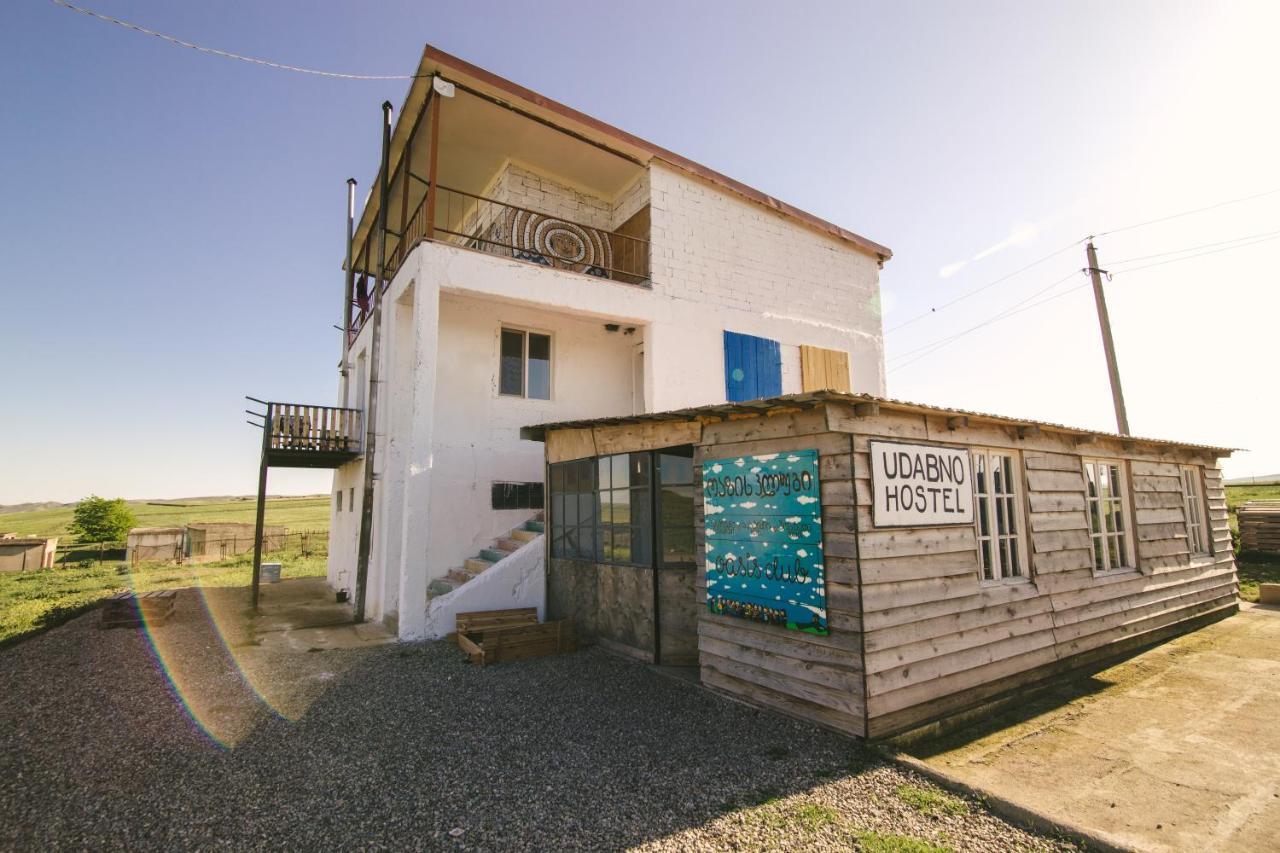Udabno Hostel Eksteriør billede